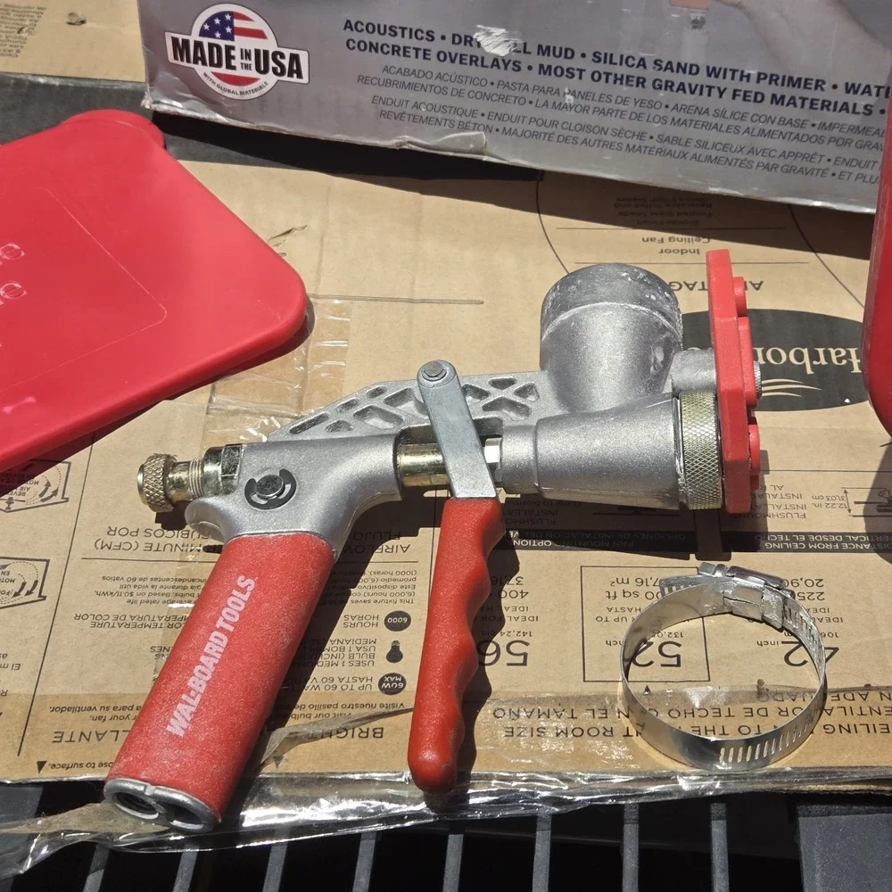 Wal-Board Tools Texture-Pro 500 Drywall Hopper Gun - Great condition